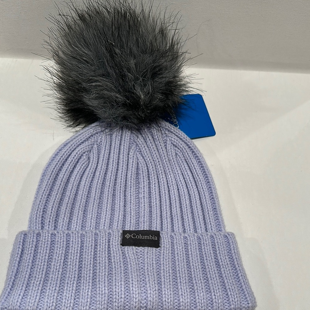 NWT Columbia Vail Run Pom Pom Blue Beanie. Unisex